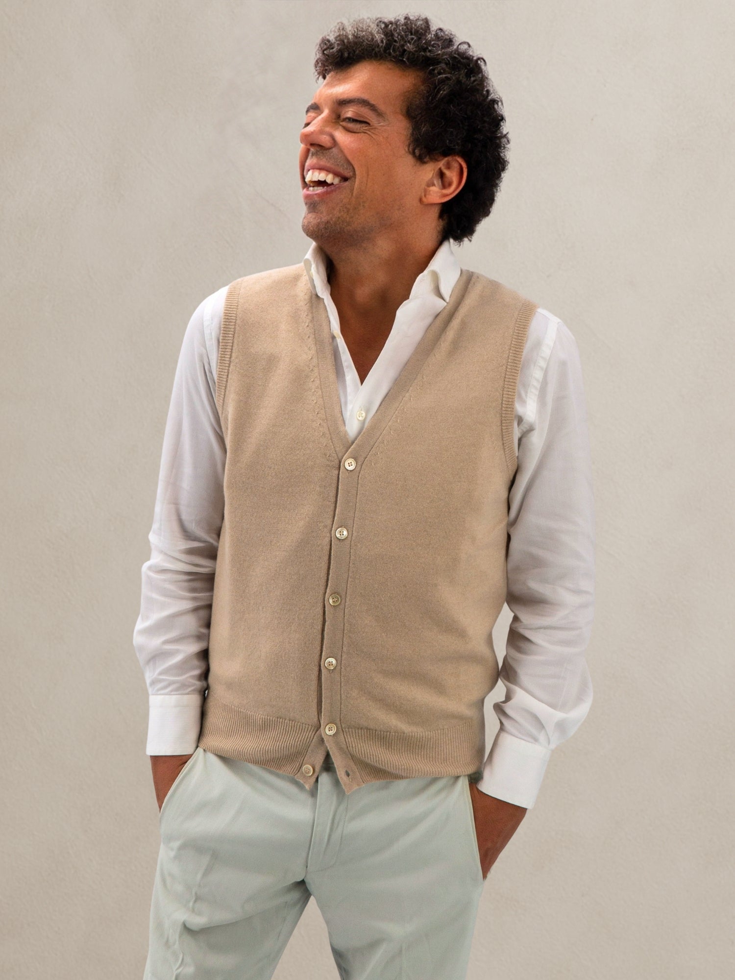 GILET BOTTONI MIELE 100% CASHMERE