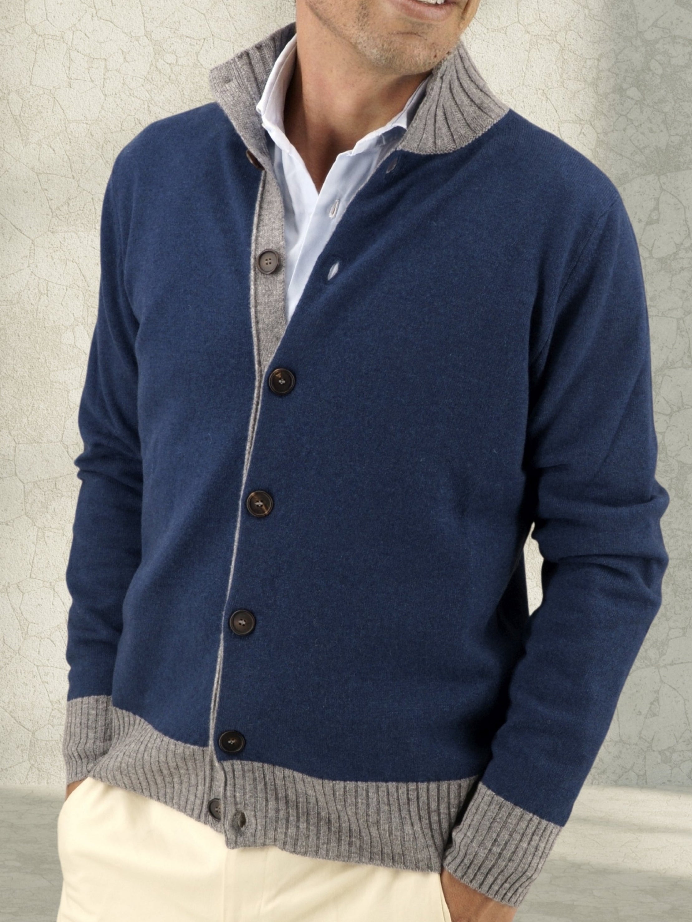 8 Bottoni Prussian 100% Cashmere