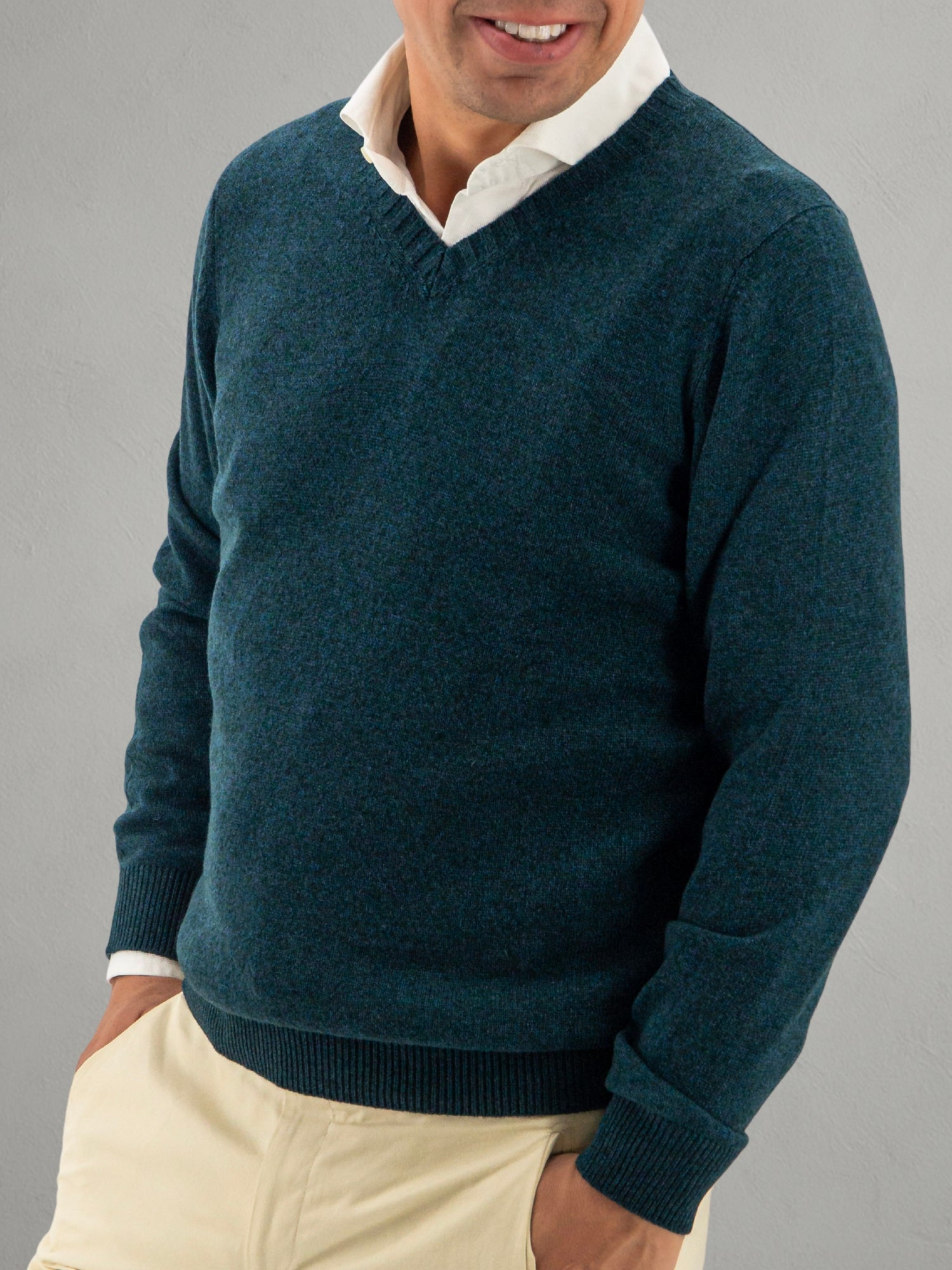 V-Neck Nuvola Verde Notte 100% Cashmere