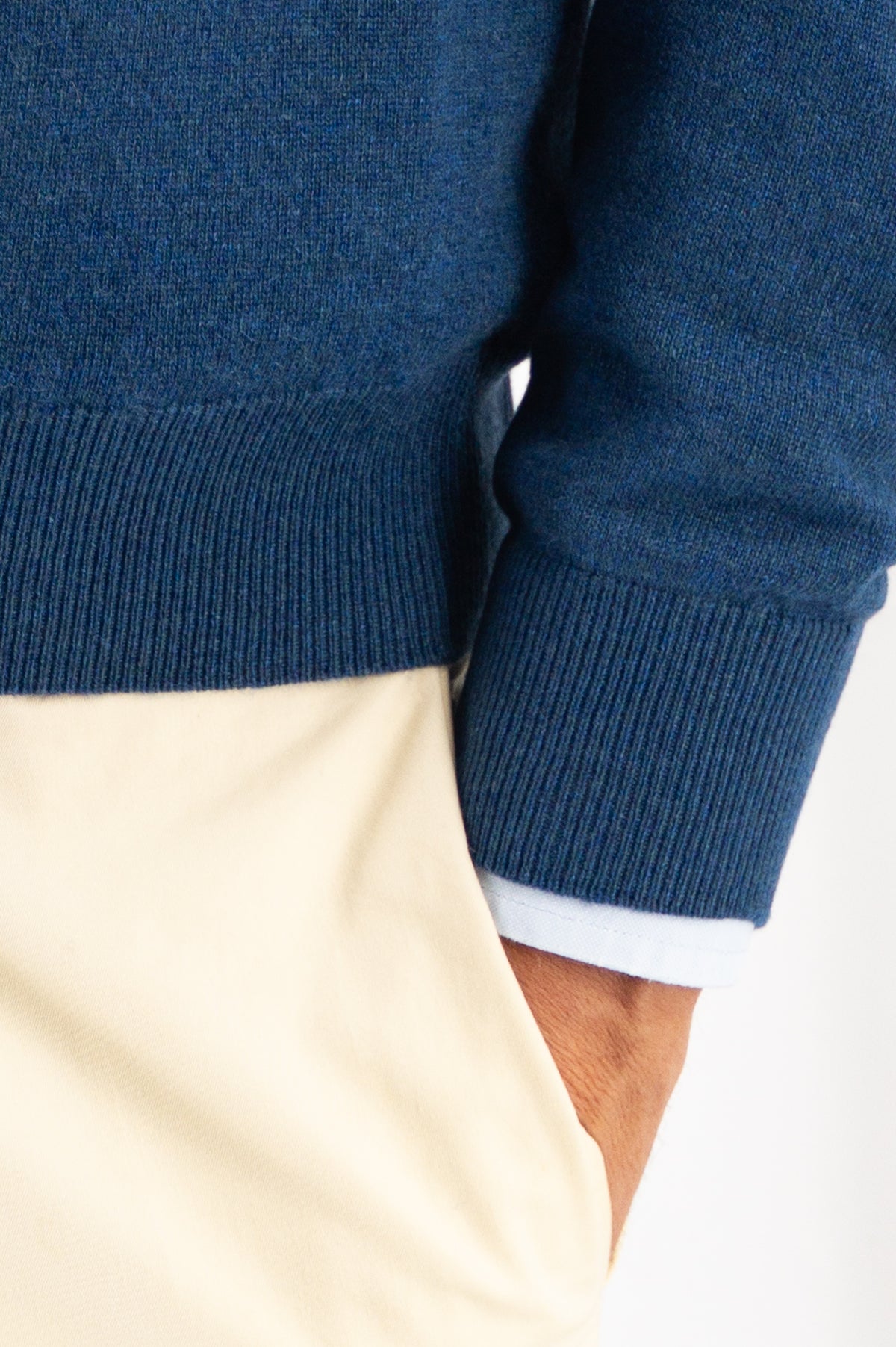 Scollo V Classic Prussia 100% Cashmere