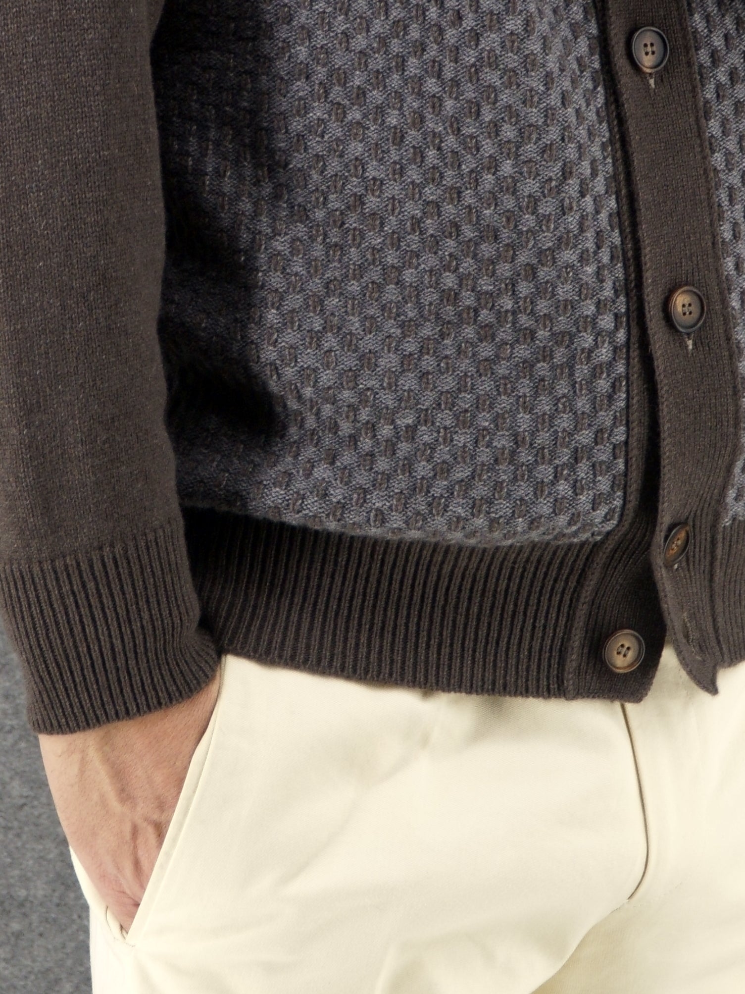 8 Buttons Heritage Ironmood 100% Cashmere