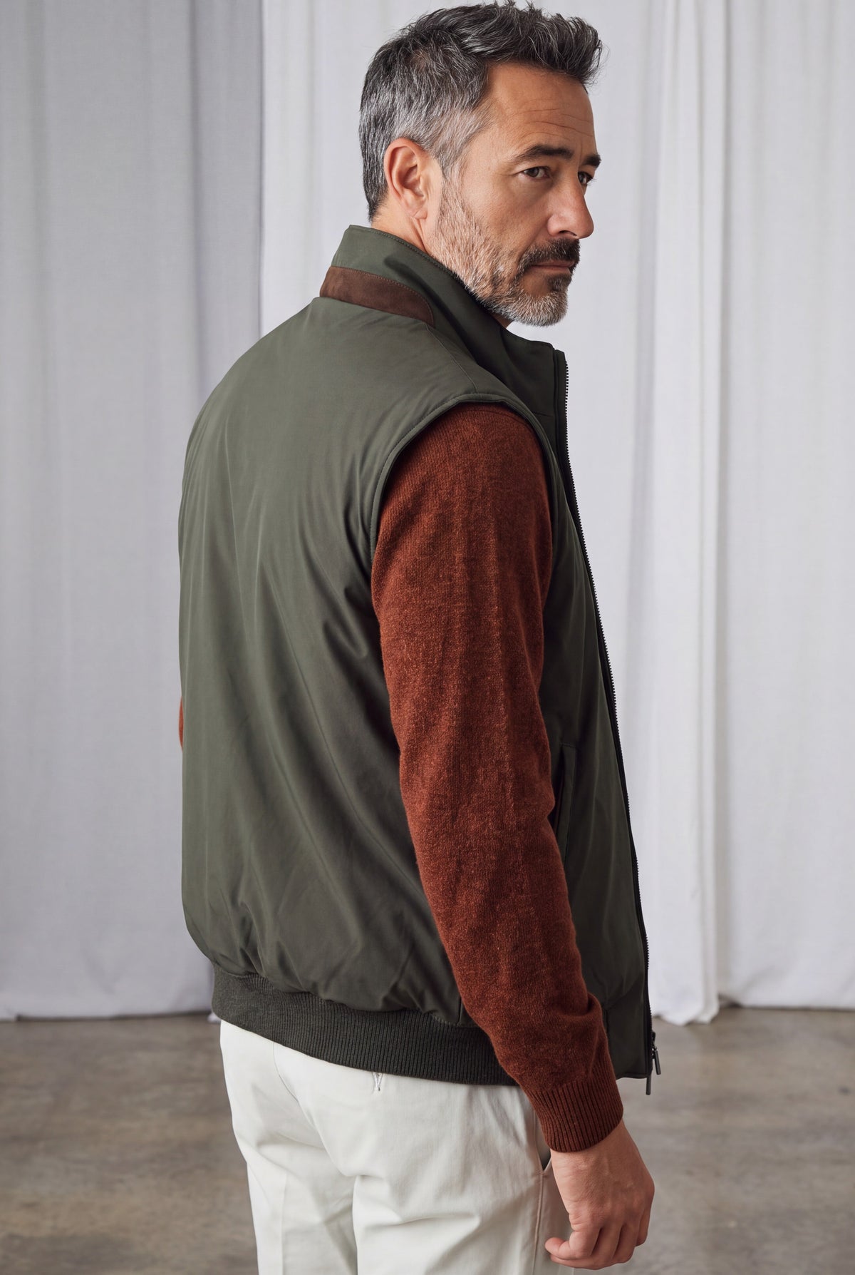 Gilet Reversibile in Tessuto Tecnico e Cashmere Olive/Loden