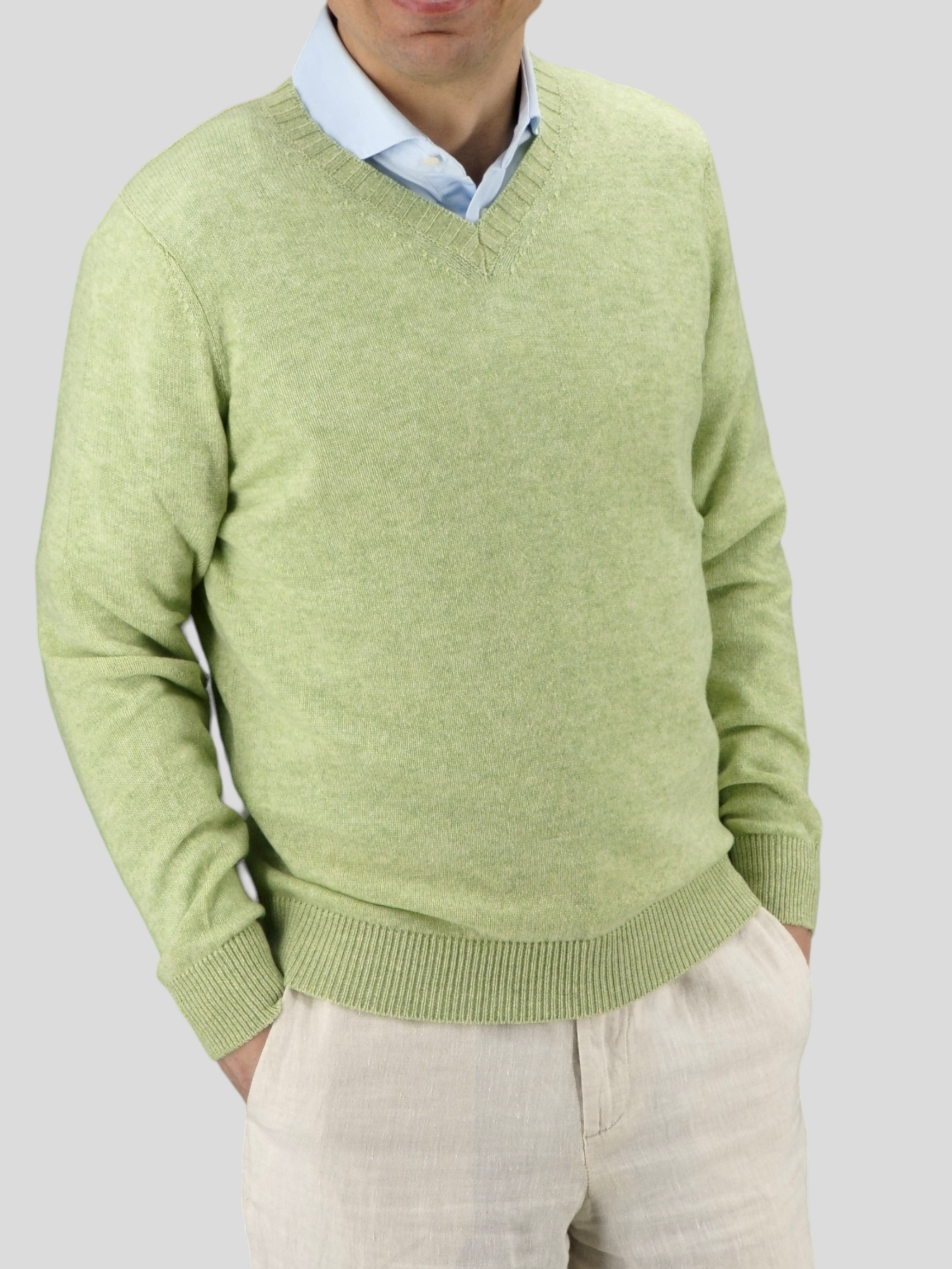 Scollo V Nuvola Sorrel 100% Cashmere