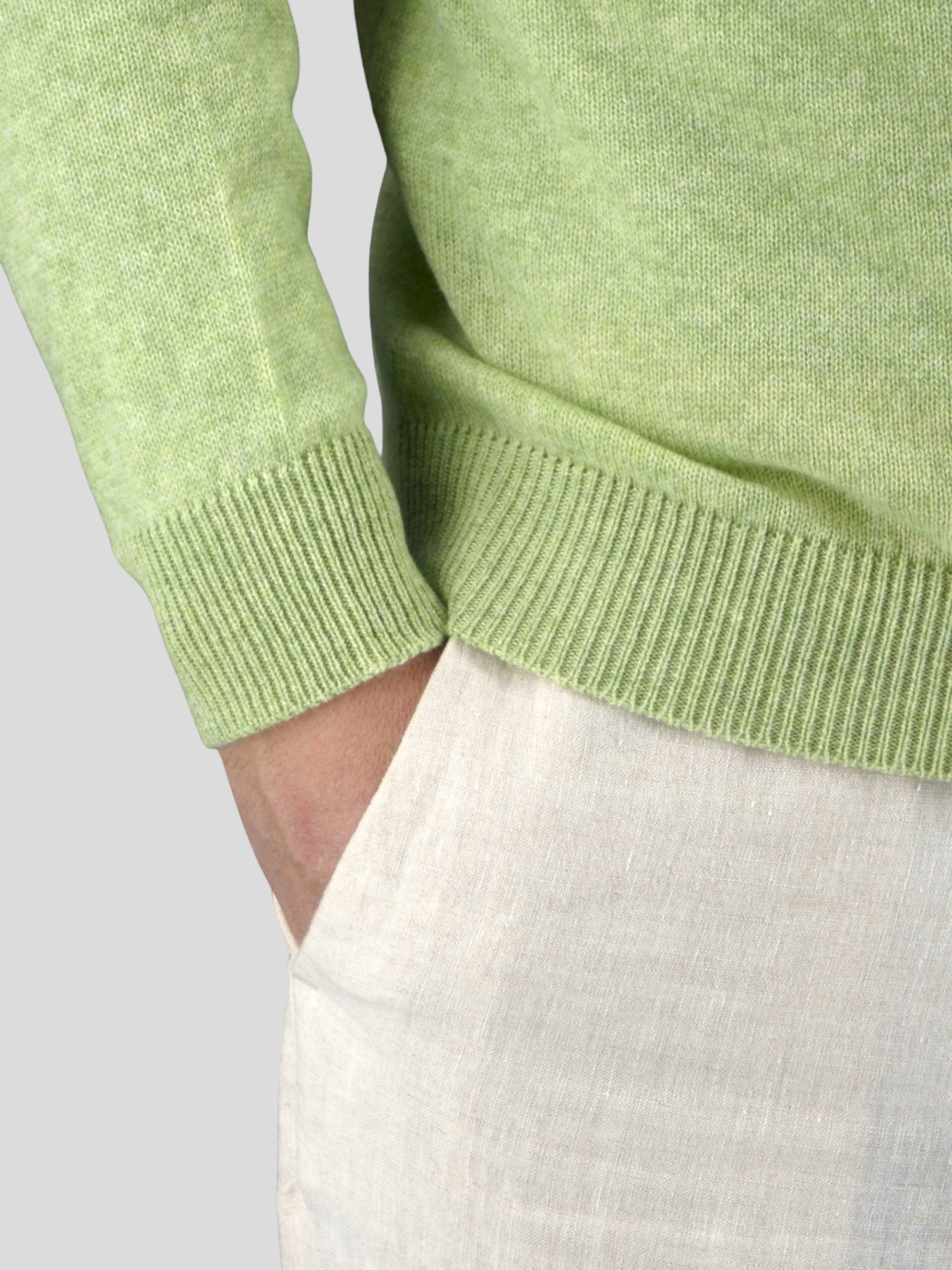 Scollo V Nuvola Sorrel 100% Cashmere