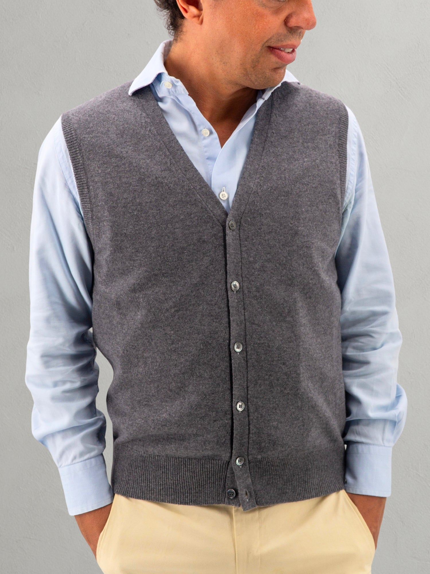 GILET BOTTONI IRON 100% CASHMERE
