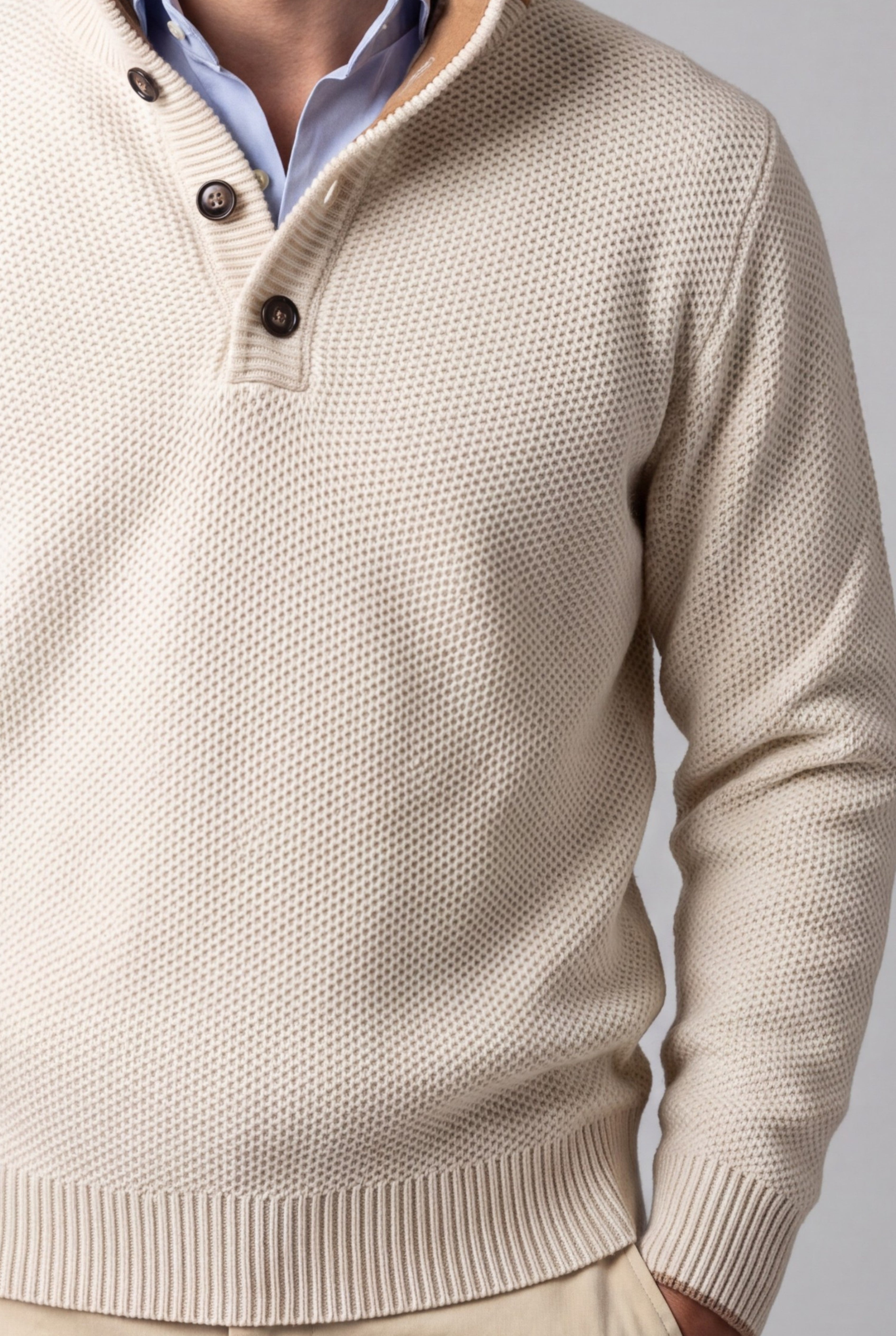4 Buttons Honeycomb Panna 100% Cashmere
