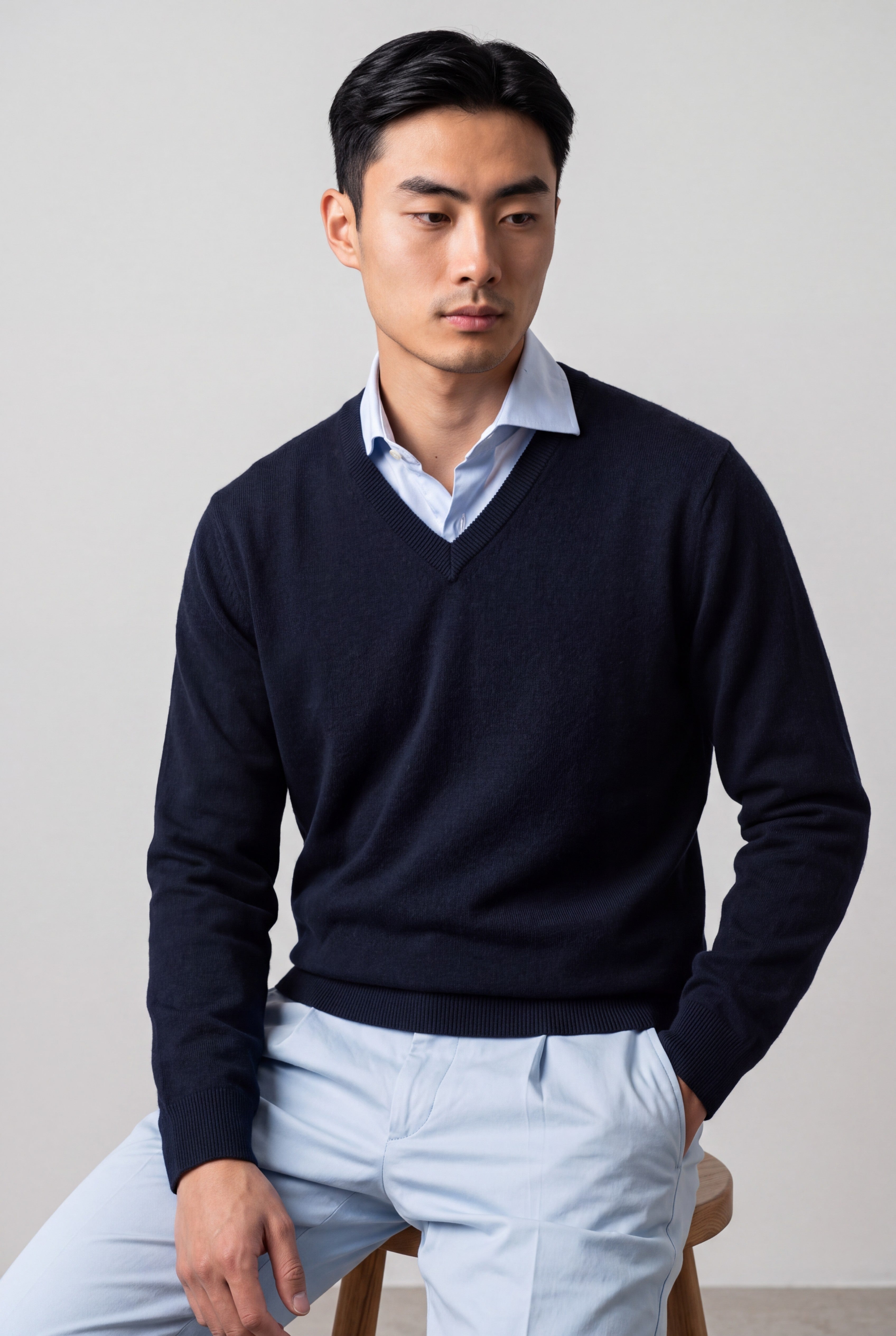 Classic V-Neck Blu Notte 100% Cashmere