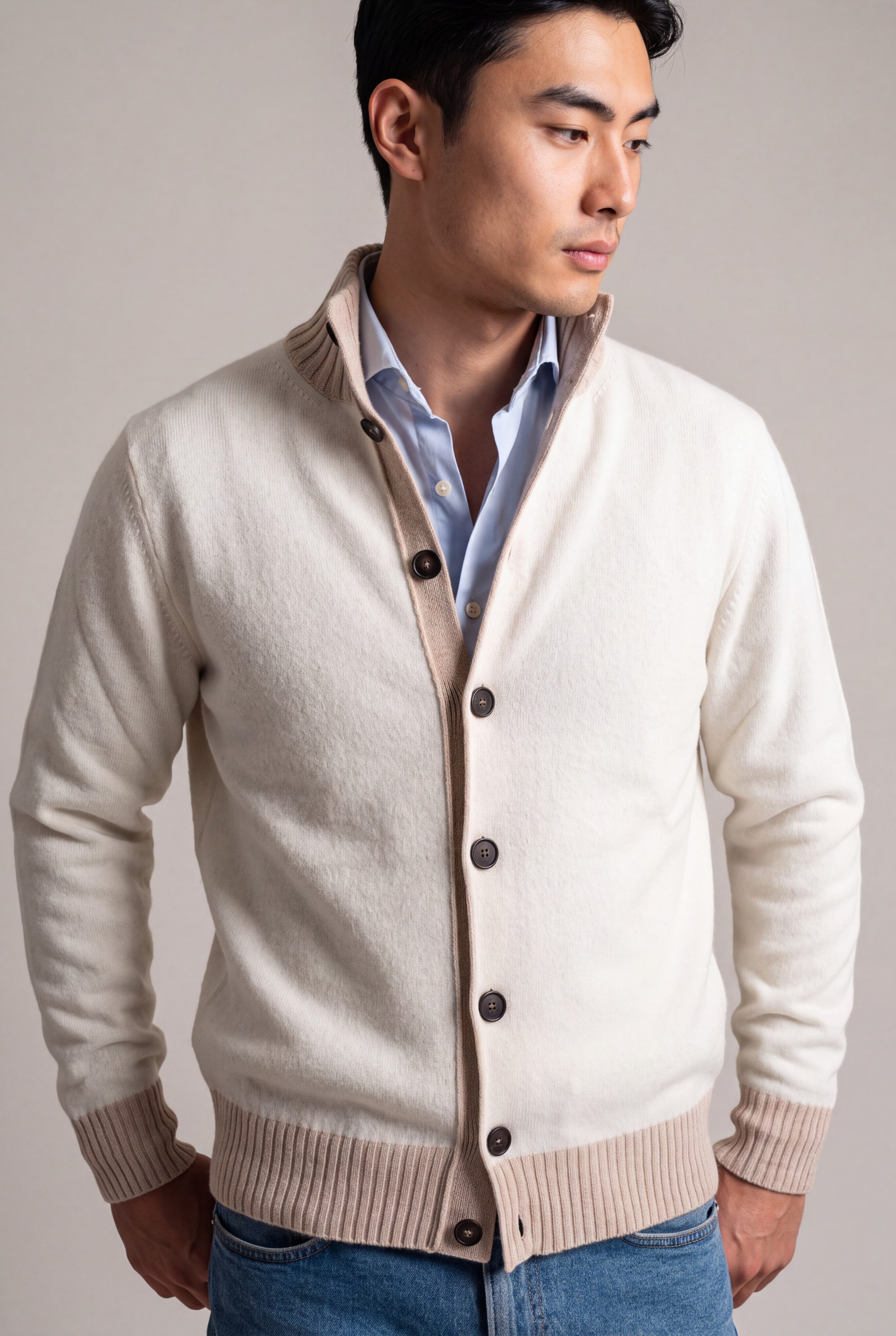 8 Bottoni Nougatwhite 100% Cashmere