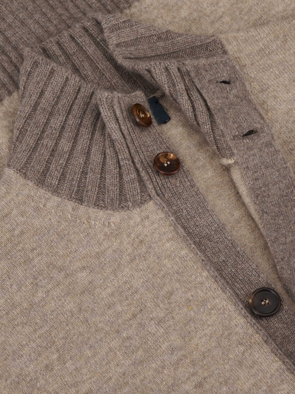 8 Buttons Grapeseed 100% Cashmere