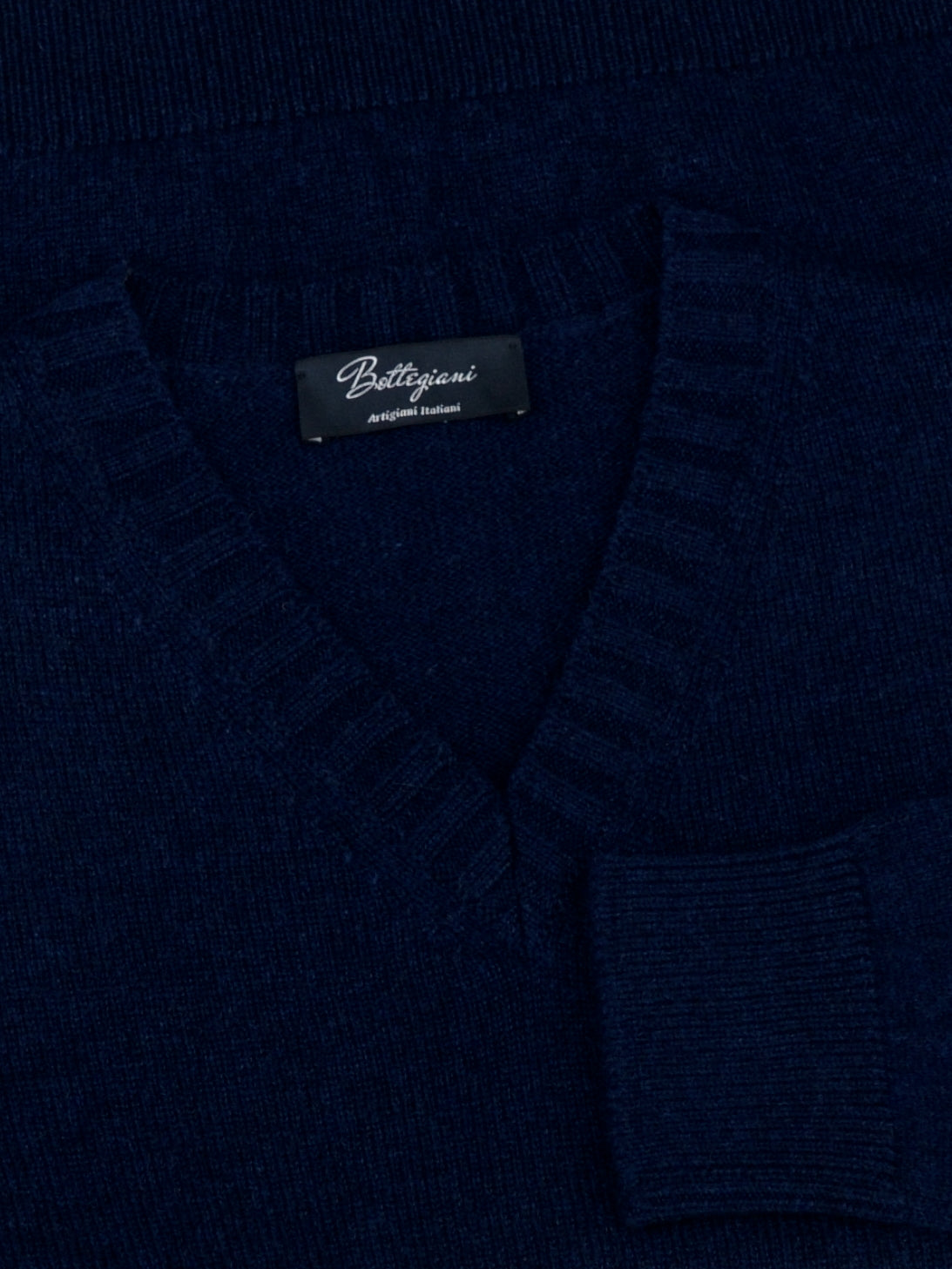 Scollo V Nuvola British Blue 100% Cashmere