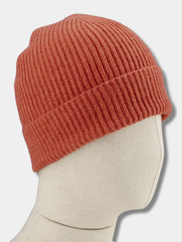 English Ribbed Beanie Terracotta 100% Cashmere