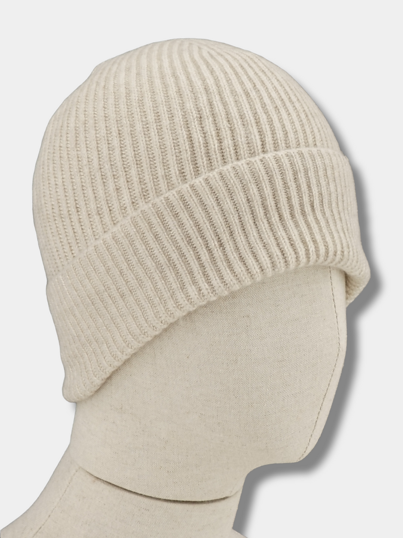 English Ribbed Beanie Beige 100% Cashmere